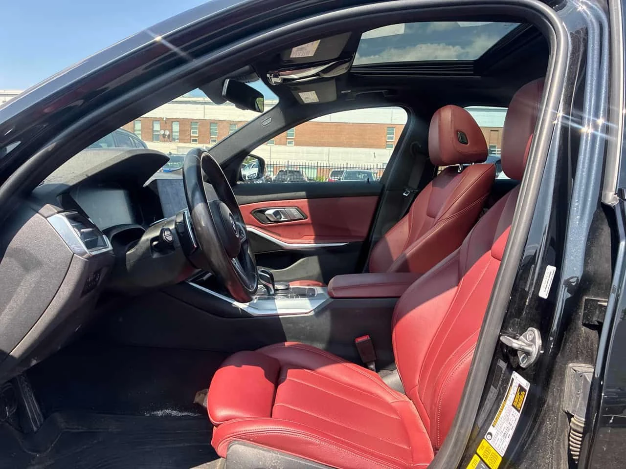 BMW 330 * xDrive * ГЛАВНО ПРЕДСТАВИТЕЛСТВО НА BMW, снимка 14 - Автомобили и джипове - 55481683