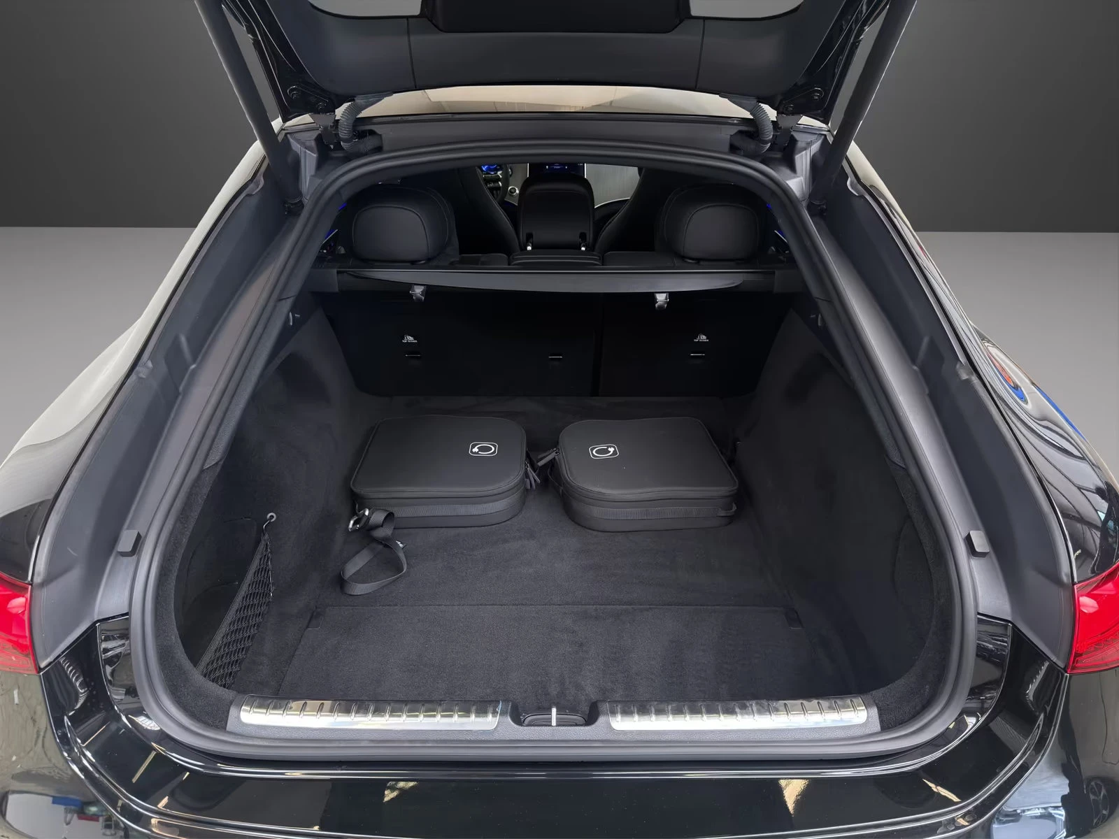 Mercedes-Benz EQS 450+ AMG/360HP/PANO/360/BURM/MEMO/HUD/579q, снимка 14 - Автомобили и джипове - 55587156