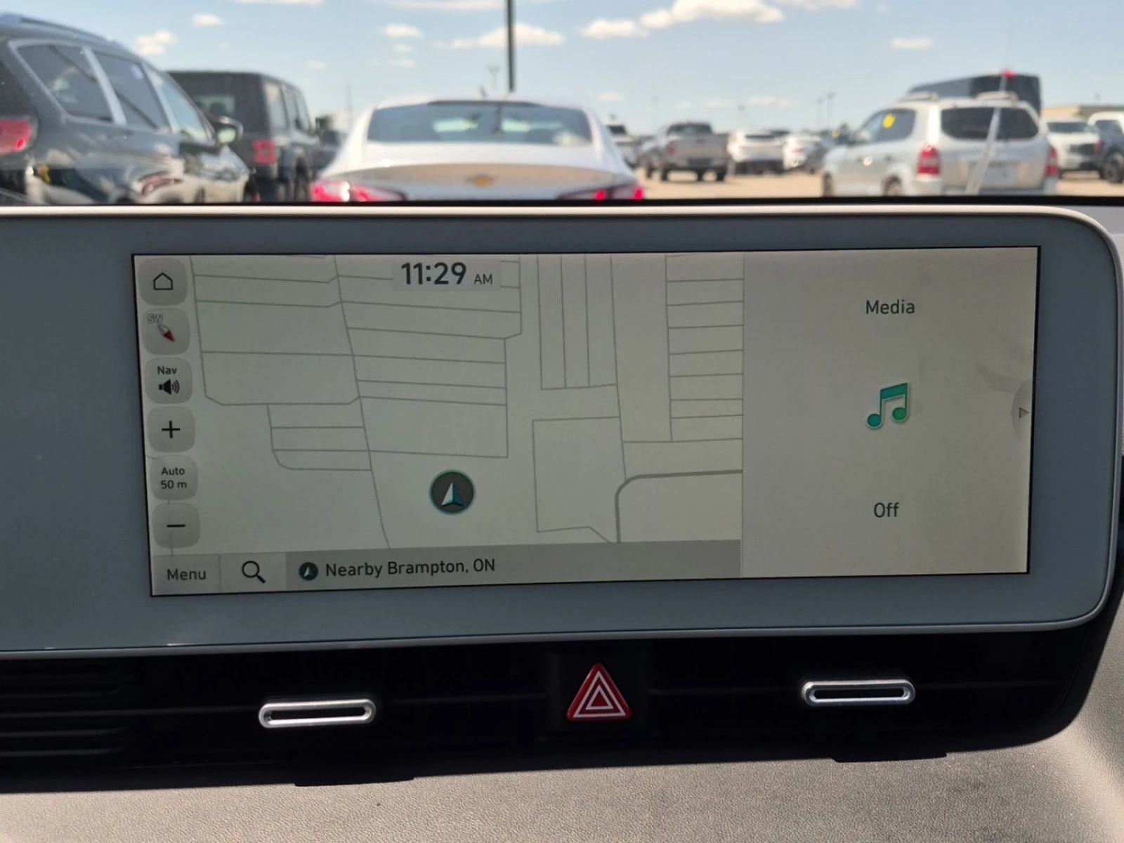 Hyundai Ioniq 5 PREFERRED* AWD* КОЖА* ПОДГРЕВ* МЪРТВА ТОЧКА* КАМЕР, снимка 12 - Автомобили и джипове - 55587580