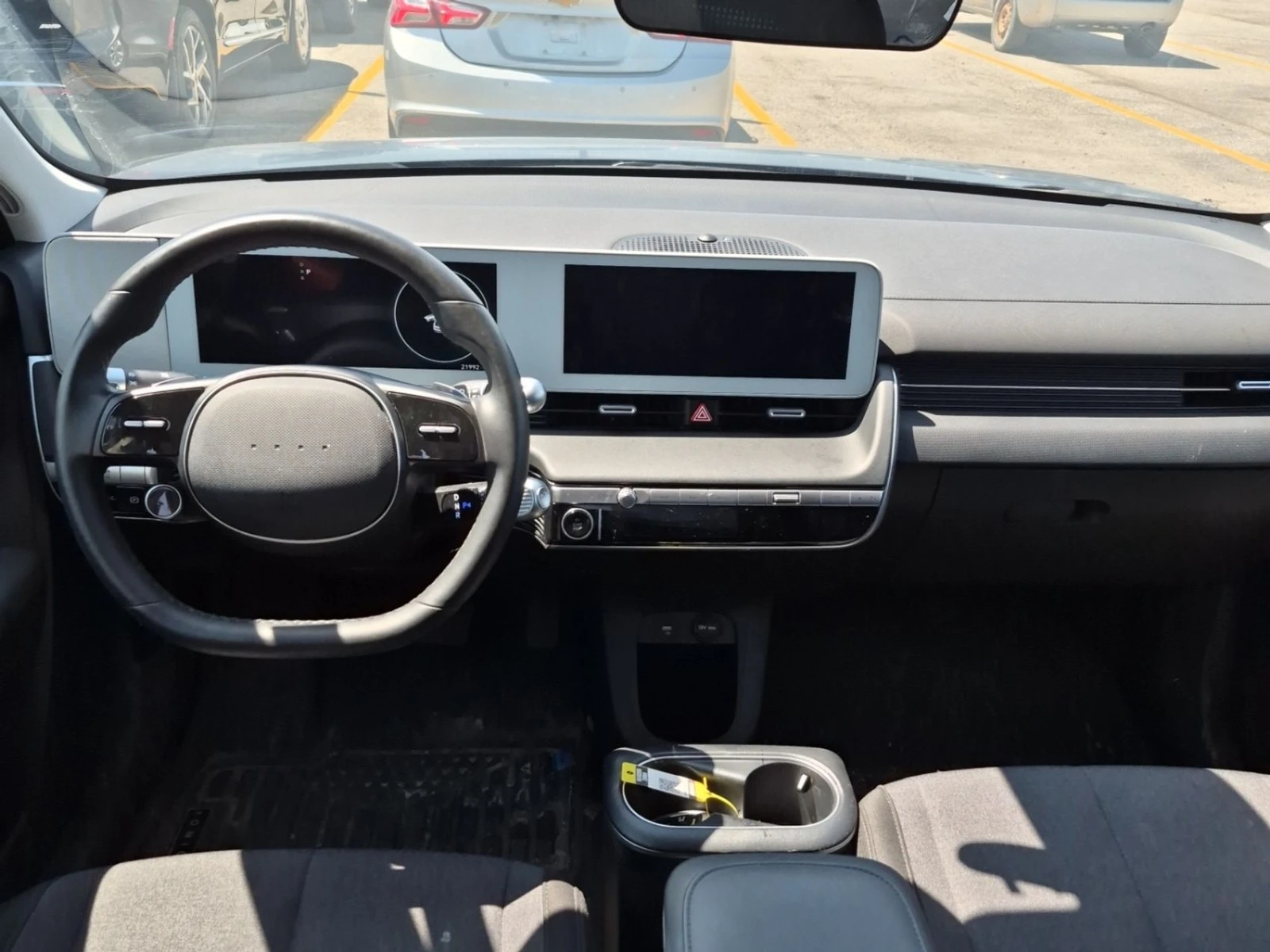 Hyundai Ioniq 5 PREFERRED* AWD* КОЖА* ПОДГРЕВ* МЪРТВА ТОЧКА* КАМЕР, снимка 11 - Автомобили и джипове - 55587580