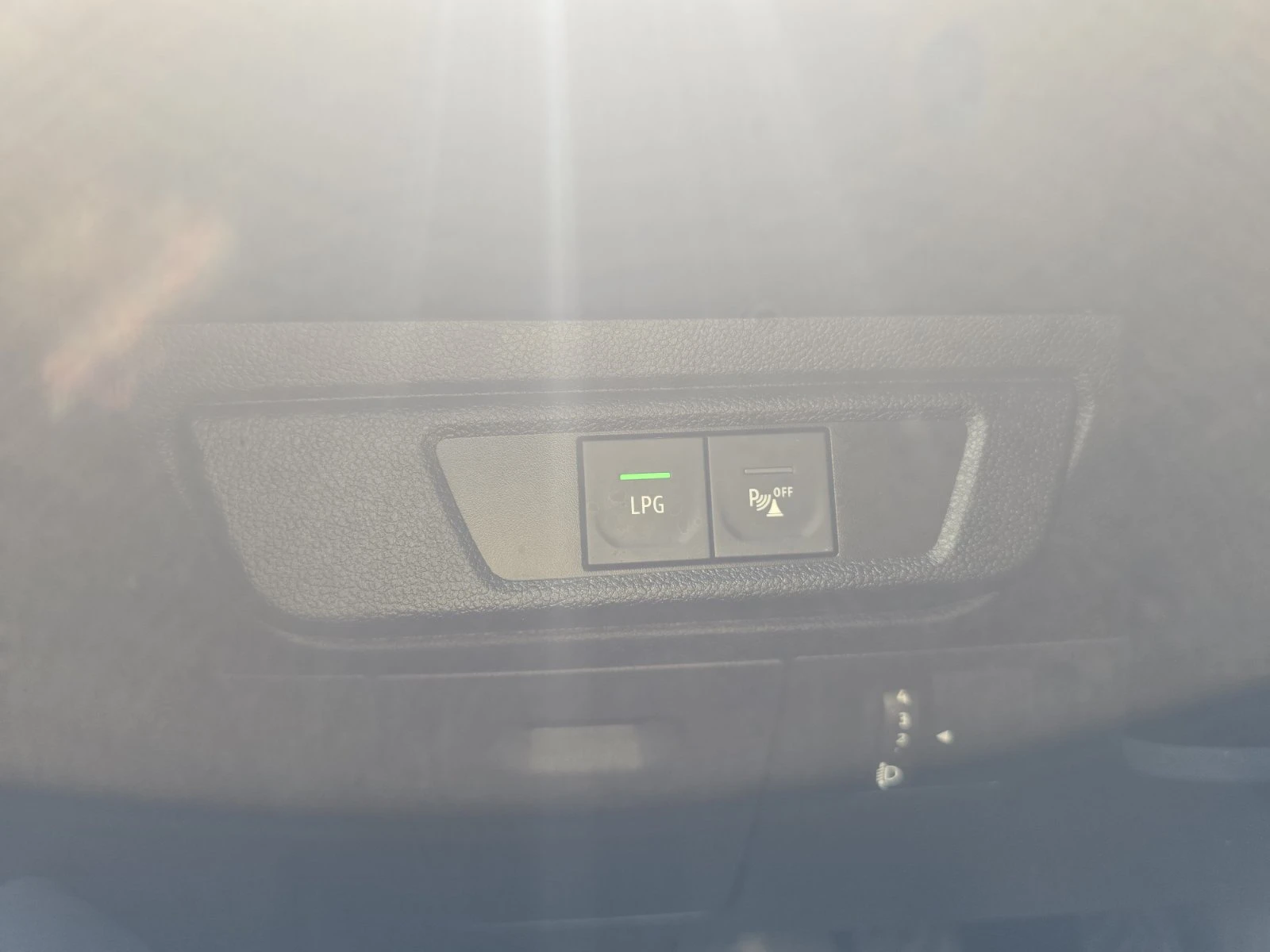 Dacia Sandero 1.0 TCe 90 LPG, снимка 11 - Автомобили и джипове - 56017878