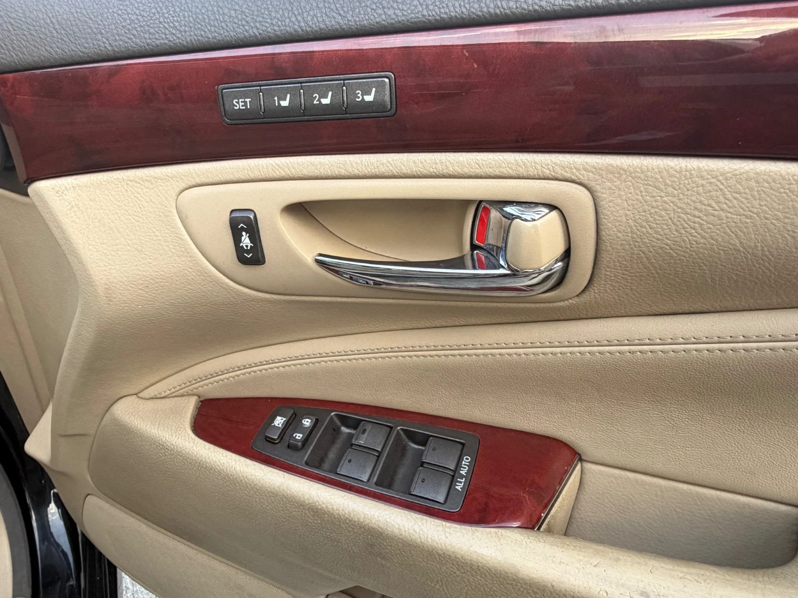 Lexus LS 600, снимка 10 - Автомобили и джипове - 56072716