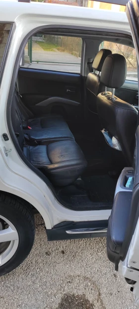 Mitsubishi Outlander 2.2 DiD Автомат / Ксенон / Кожа / Камера, снимка 6