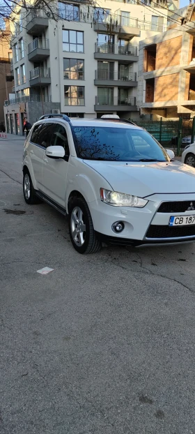 Mitsubishi Outlander 2.2 DiD Автомат / Ксенон / Кожа / Камера, снимка 1