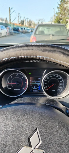 Mitsubishi Outlander 2.2 DiD Автомат / Ксенон / Кожа / Камера, снимка 16