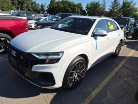 ������ Audi Q8