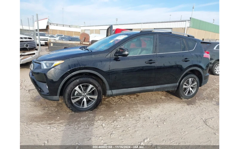 Toyota Rav4 2.5L MPI *  Дистроник * Става на газ!, снимка 5 - Автомобили и джипове - 48519995