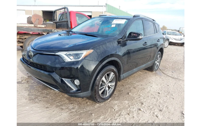 Toyota Rav4 2.5L MPI *  Дистроник * Става на газ!, снимка 4 - Автомобили и джипове - 48519995