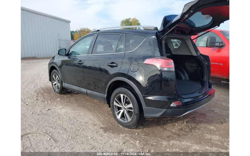 Toyota Rav4 2.5L MPI *  Дистроник * Става на газ!, снимка 6 - Автомобили и джипове - 48519995