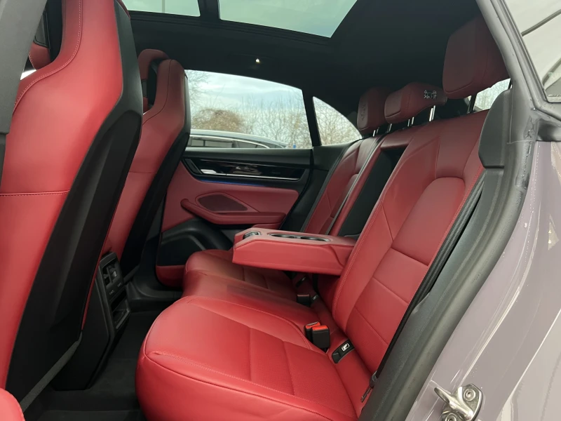 Porsche Macan 4/ELECTRI/NEW MODEL/LIFT/PANO/MATRIX/DISPLAY/360/ , снимка 15 - Автомобили и джипове - 48801175