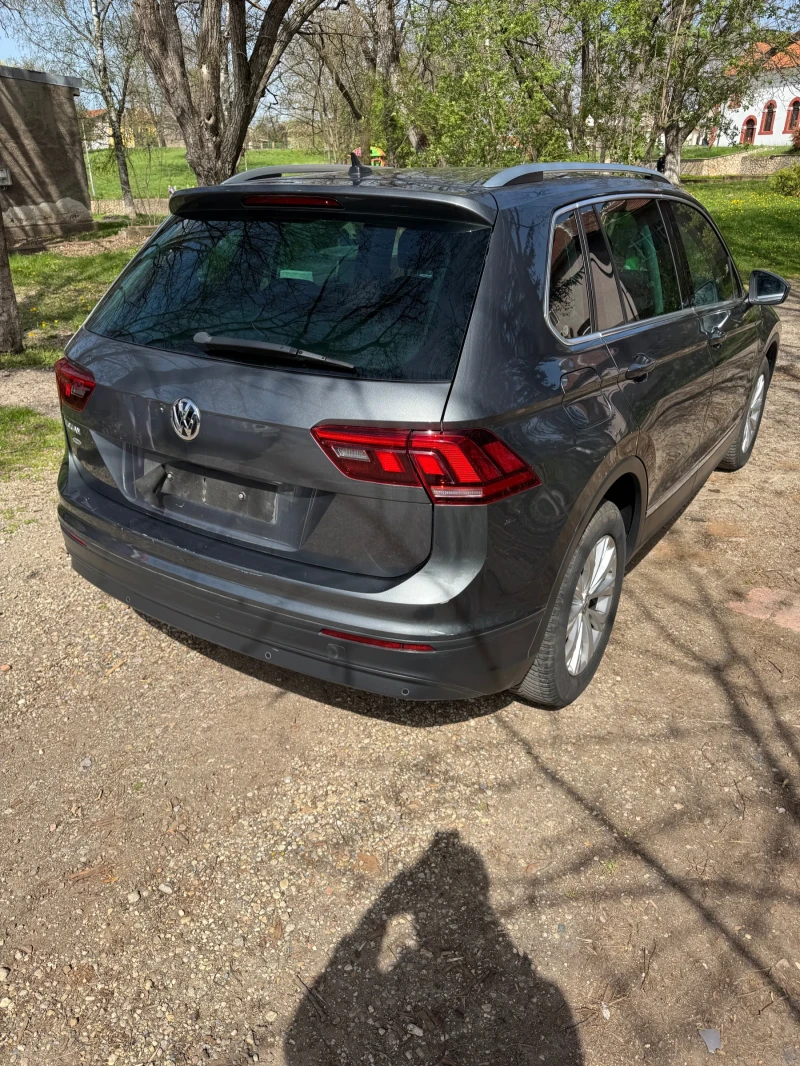 VW Tiguan, снимка 5 - Автомобили и джипове - 49928931