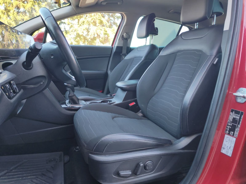 Kia Sportage Executive, снимка 9 - Автомобили и джипове - 51818973