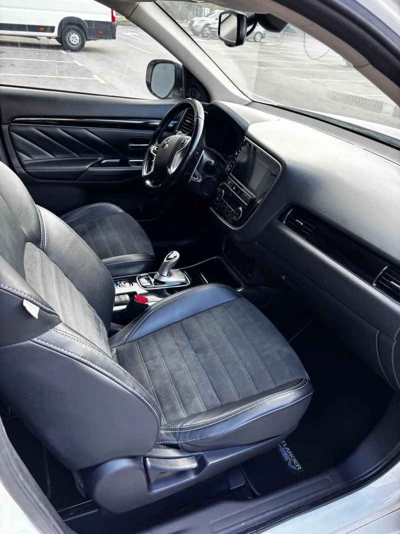 Mitsubishi Outlander PHEV, снимка 7 - Автомобили и джипове - 52652909