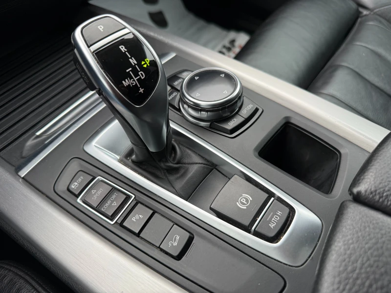 BMW X5 3.0D 258кс/Обслужена/Сменена верига/Готова за път, снимка 12 - Автомобили и джипове - 52659803