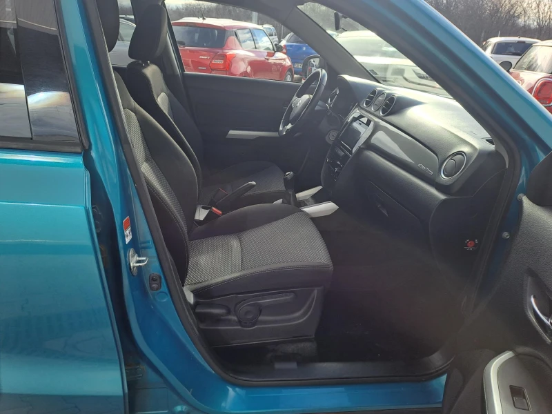 Suzuki Vitara 1.6 GL+ 4X4, снимка 13 - Автомобили и джипове - 53096391