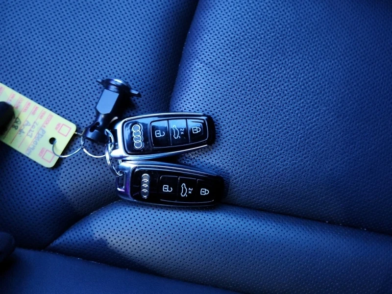 Audi Q8 * PROGRESSIV * CARFAX * БЕЗ ПЪРВОНАЧАЛНА ВНОСКА - изображение 7