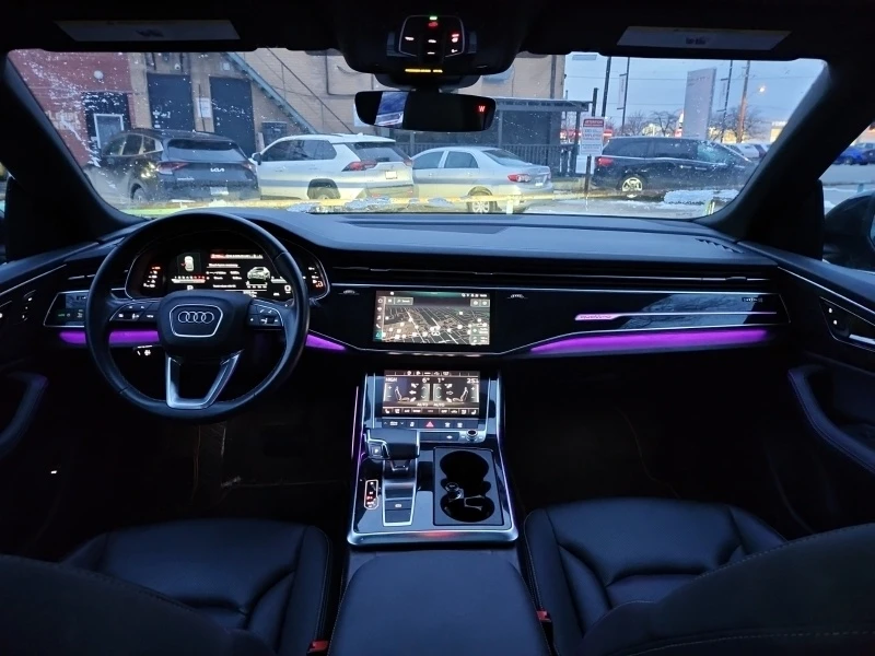 Audi Q8 * PROGRESSIV * CARFAX * БЕЗ ПЪРВОНАЧАЛНА ВНОСКА, снимка 11 - Автомобили и джипове - 52724876