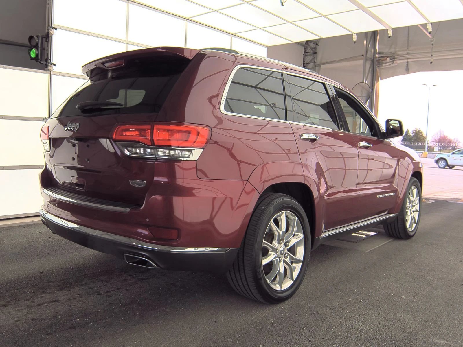 Jeep Grand cherokee SUMMIT* 8ZF* DISTRONIK* ОБДУХ* ПАНО - изображение 8
