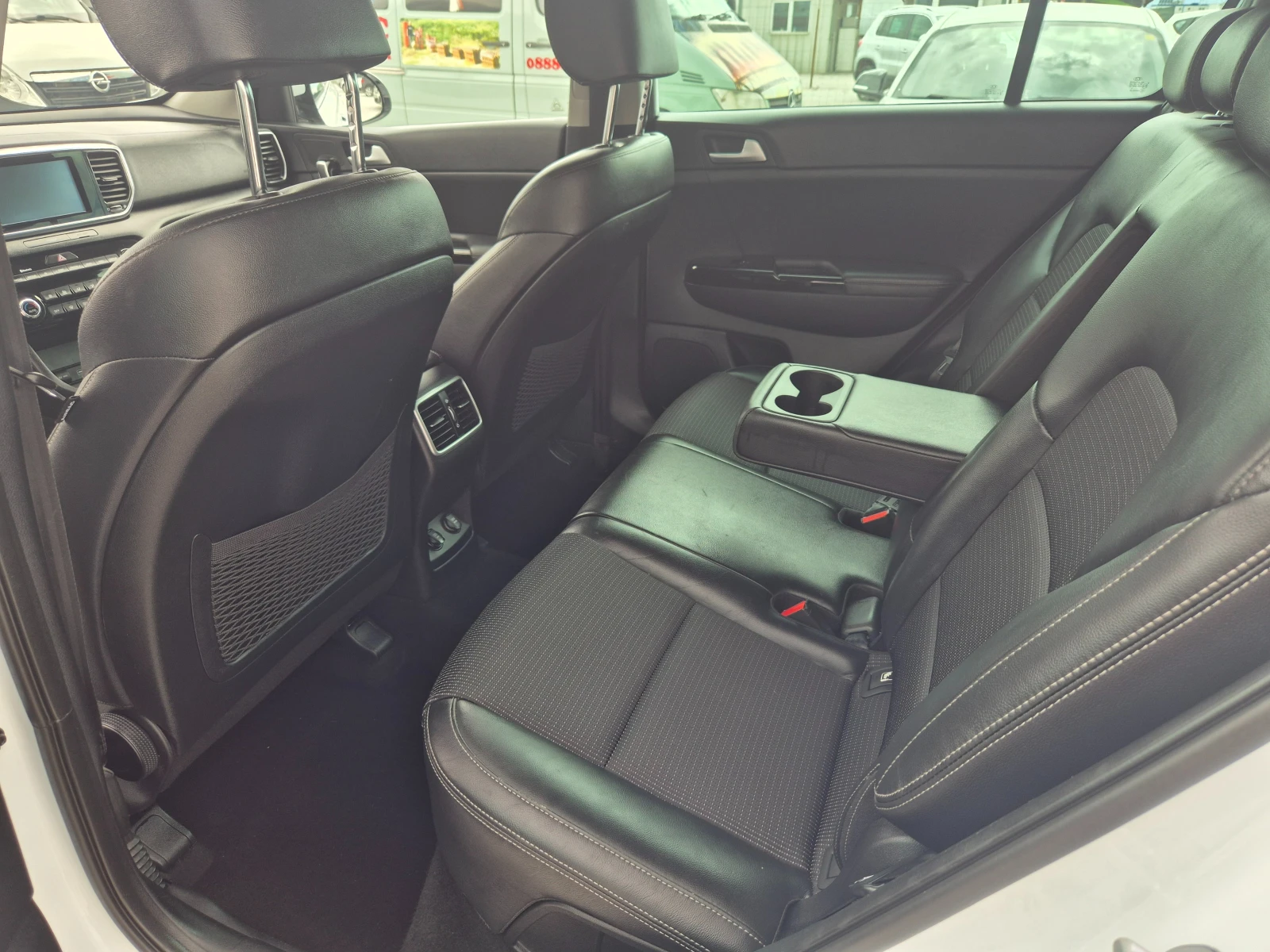 Kia Sportage Restyling Automatik - изображение 10