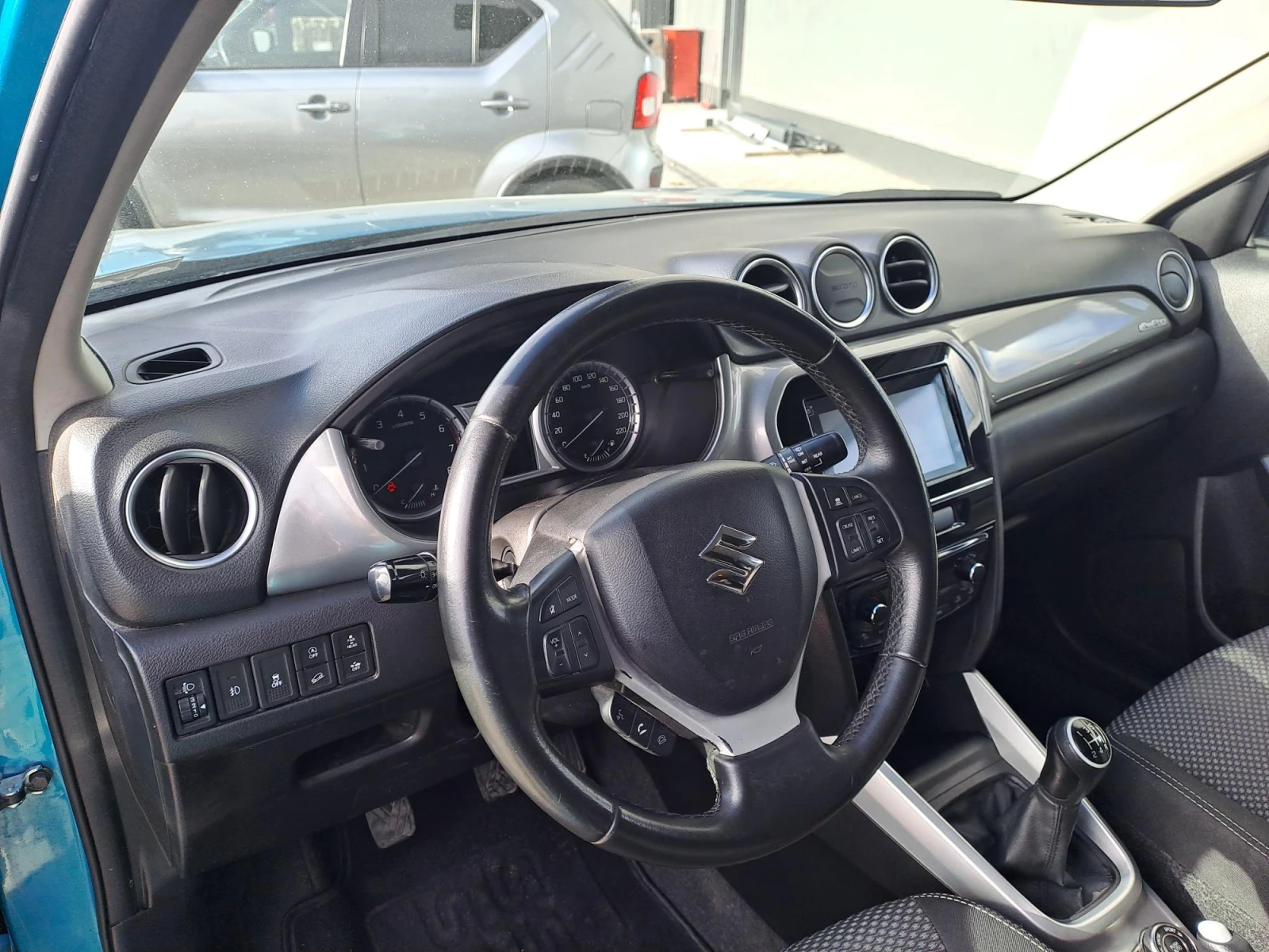 Suzuki Vitara 1.6 GL+ 4X4 - изображение 10
