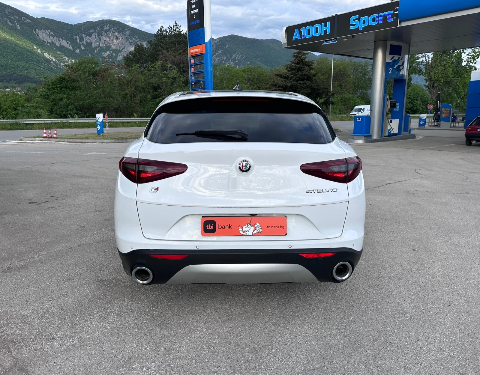 Alfa Romeo Stelvio Q4 FaceLift - 2.2M-JET - РЕАЛНИ КИЛОМЕТРИ, снимка 6 - Автомобили и джипове - 54446996