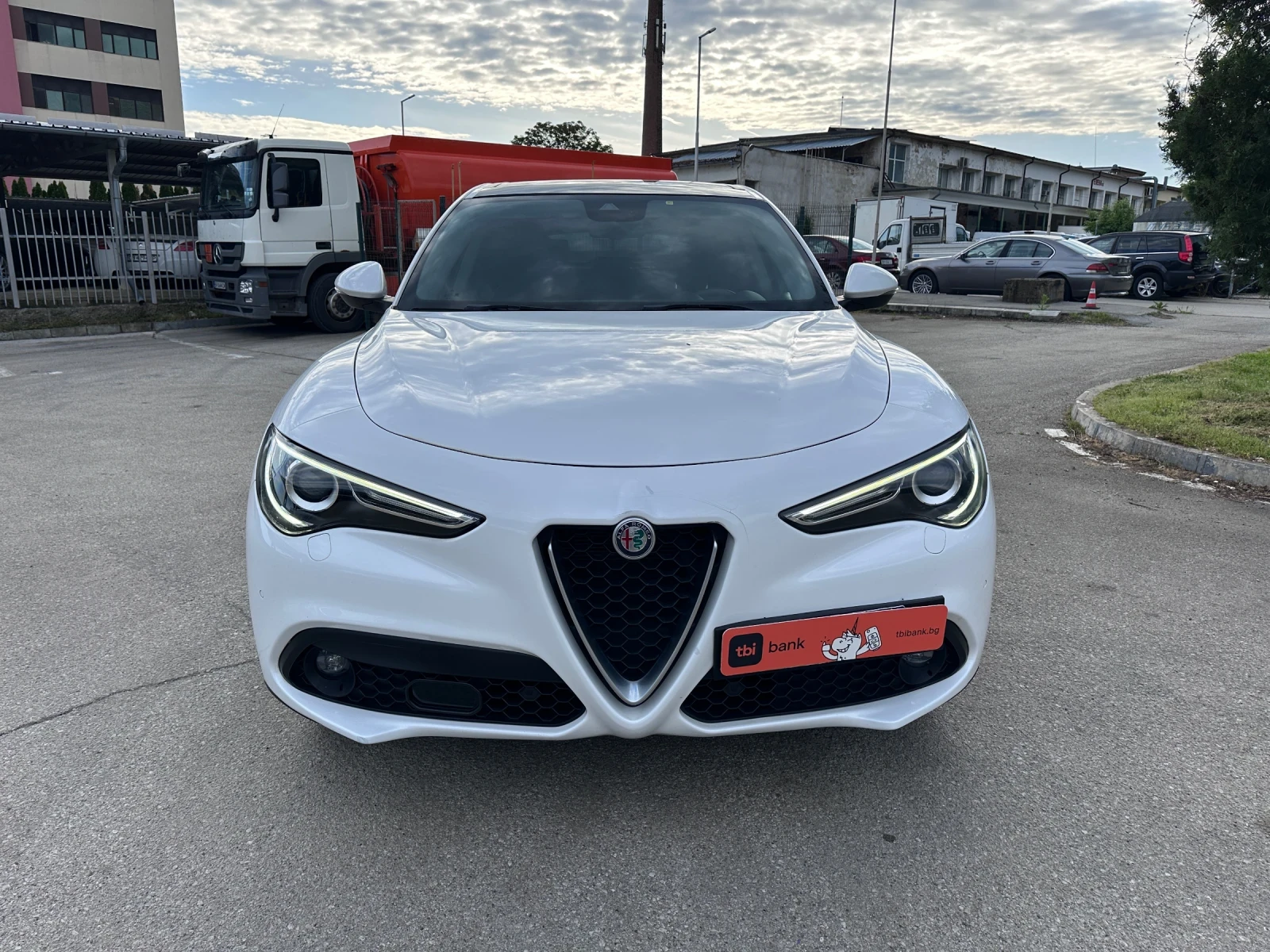 Alfa Romeo Stelvio Q4 FaceLift - 2.2M-JET - РЕАЛНИ КИЛОМЕТРИ, снимка 2 - Автомобили и джипове - 54446996