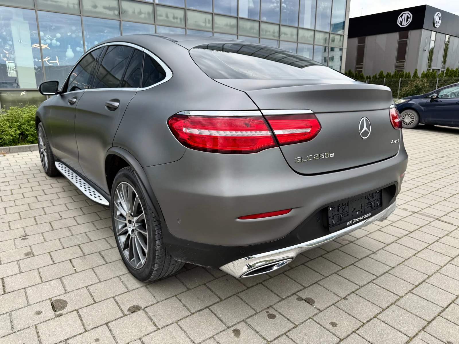Mercedes-Benz GLC 250 AMG-BURMASTER-360КАМЕРИ-KEYLESS-GO, снимка 7 - Автомобили и джипове - 54463483