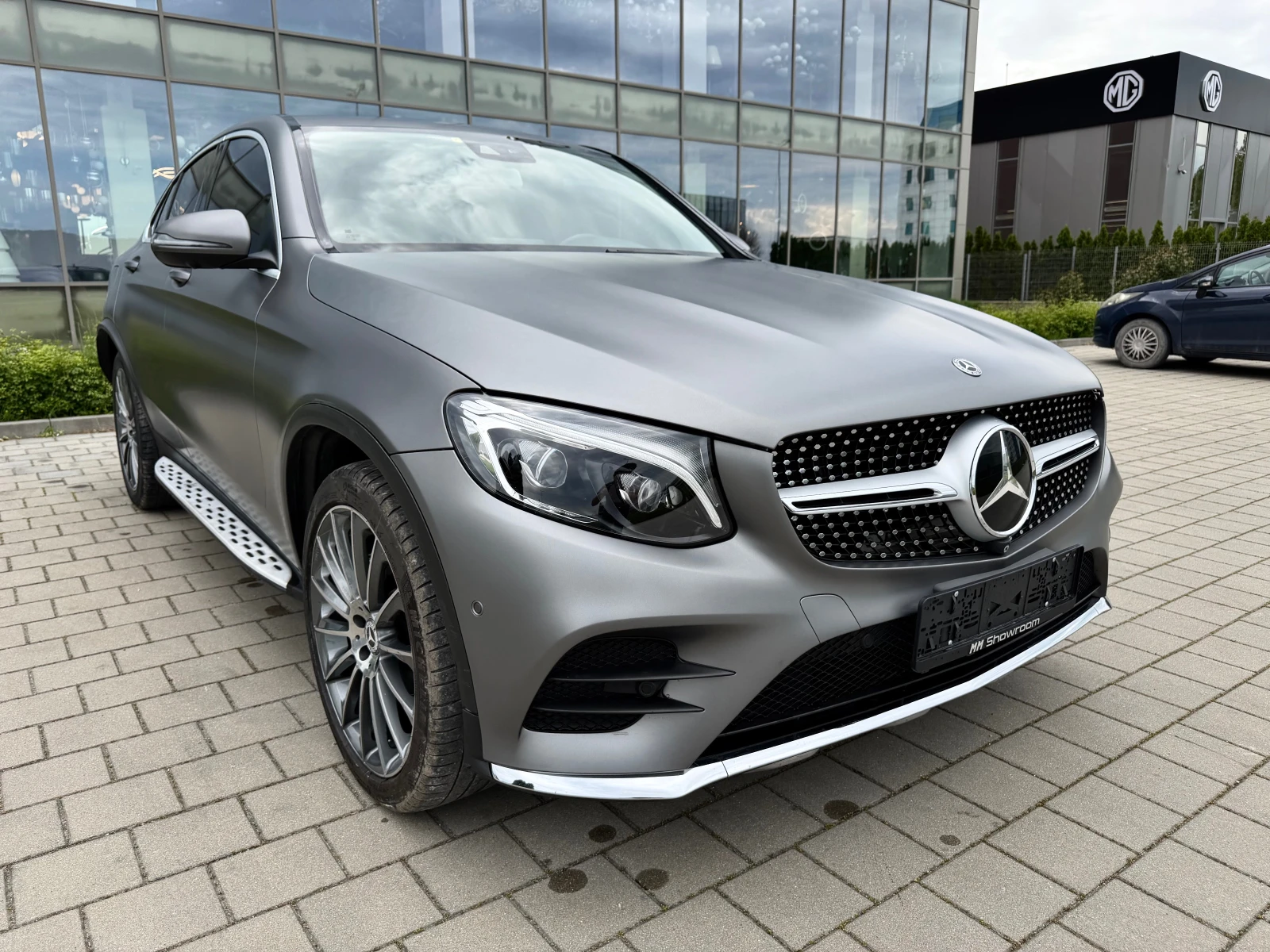 Mercedes-Benz GLC 250 AMG-BURMASTER-360КАМЕРИ-KEYLESS-GO, снимка 3 - Автомобили и джипове - 54463483
