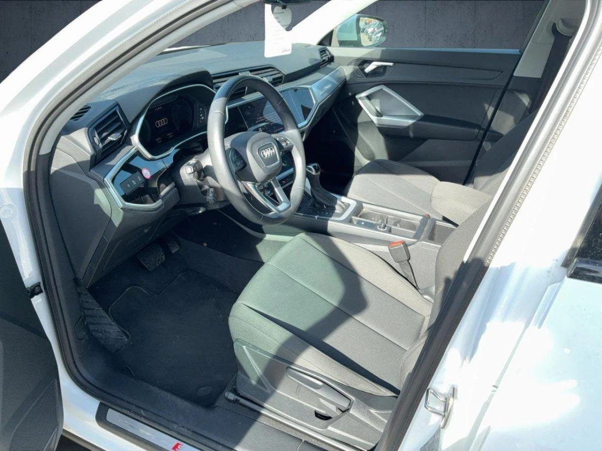 Audi Q3 S Line Quattro, снимка 7 - Автомобили и джипове - 55377568
