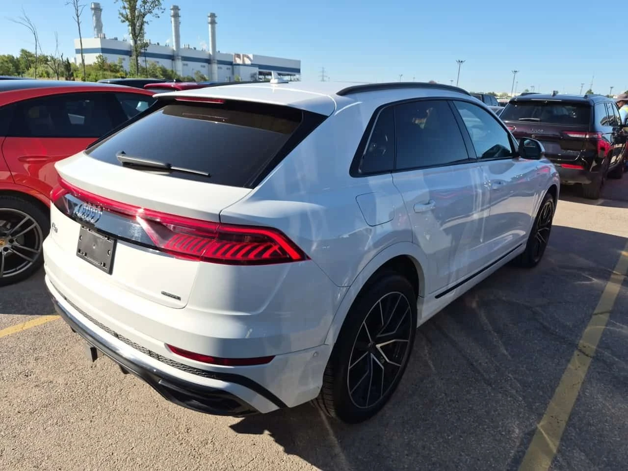 Audi Q8 S-Line * PROGRESSIV * CARFAX * Бeз инциденти * , снимка 3 - Автомобили и джипове - 55483064
