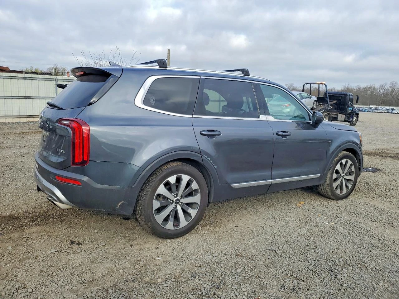 Kia Telluride 3.8l Ex, снимка 3 - Автомобили и джипове - 56041544