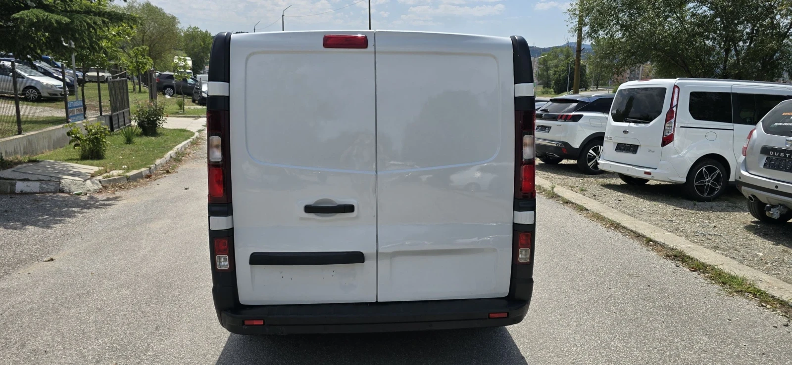 Renault Trafic 1.6 dci - изображение 4