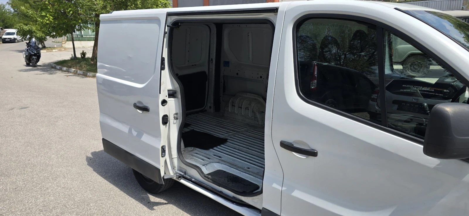 Renault Trafic 1.6 dci - изображение 7