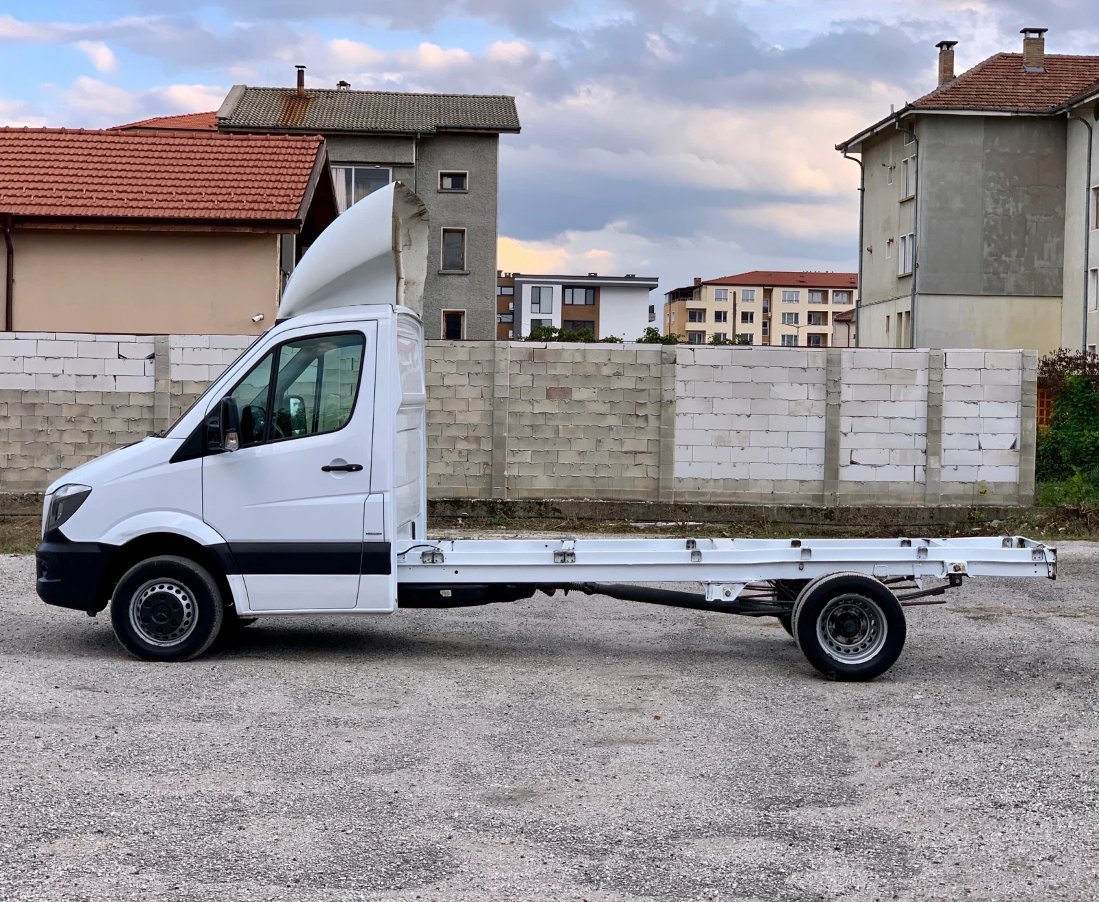 Mercedes-Benz Sprinter 4.30м. МЕЖДУОСИЕ* EURO 6* FACELIFT* ТОП СЪСТОЯНИЕ, снимка 5 - Бусове и автобуси - 53843902