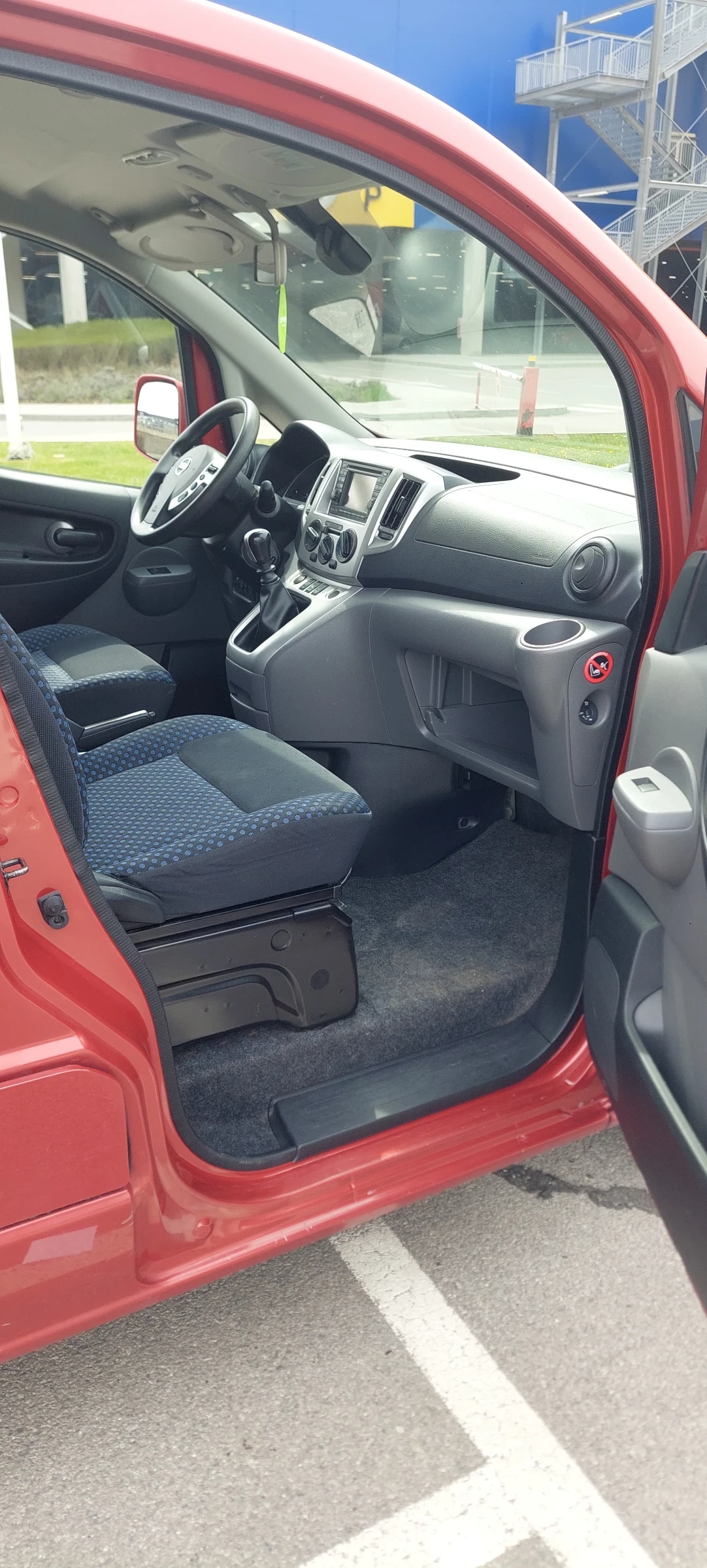 Nissan NV200 EVALIA, снимка 9 - Бусове и автобуси - 54203339