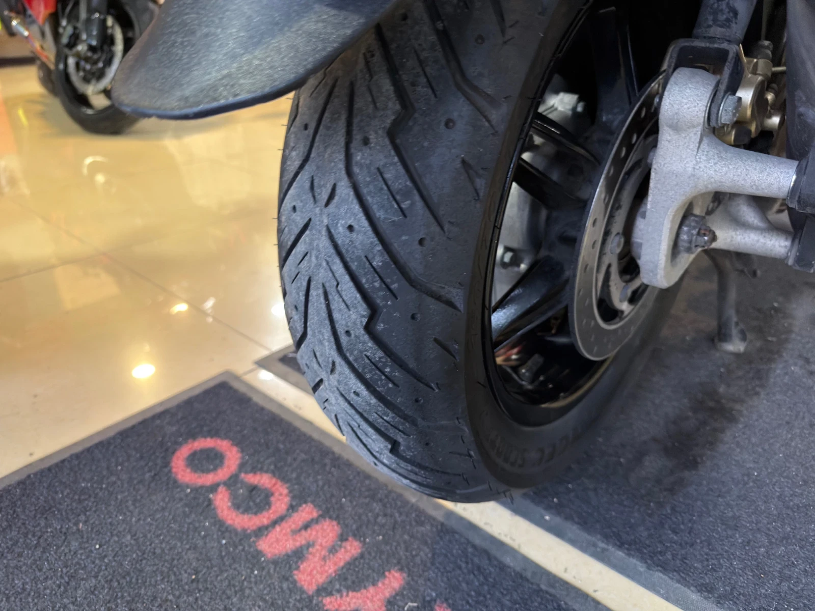 Piaggio Beverly 350I - изображение 5