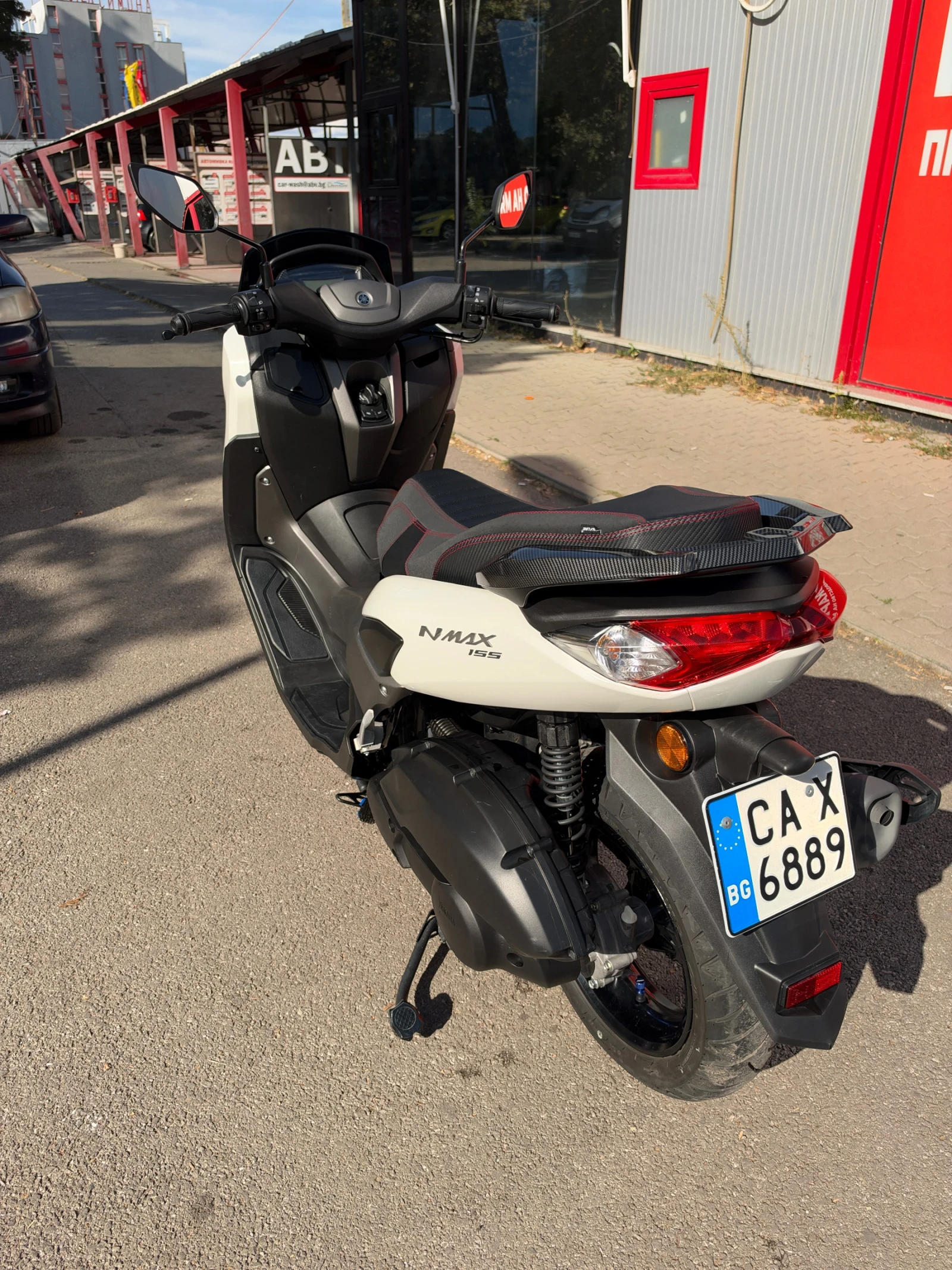 Yamaha NMAX 155, снимка 8 - Мотоциклети и мототехника - 56443246
