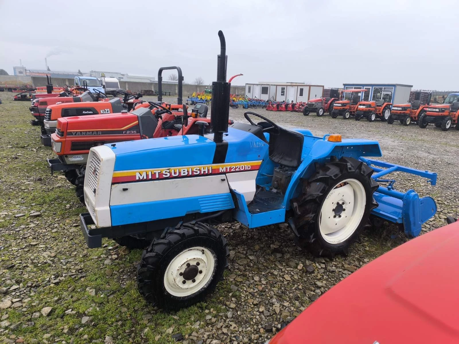 Трактор Mitsubishi 2202 - изображение 3