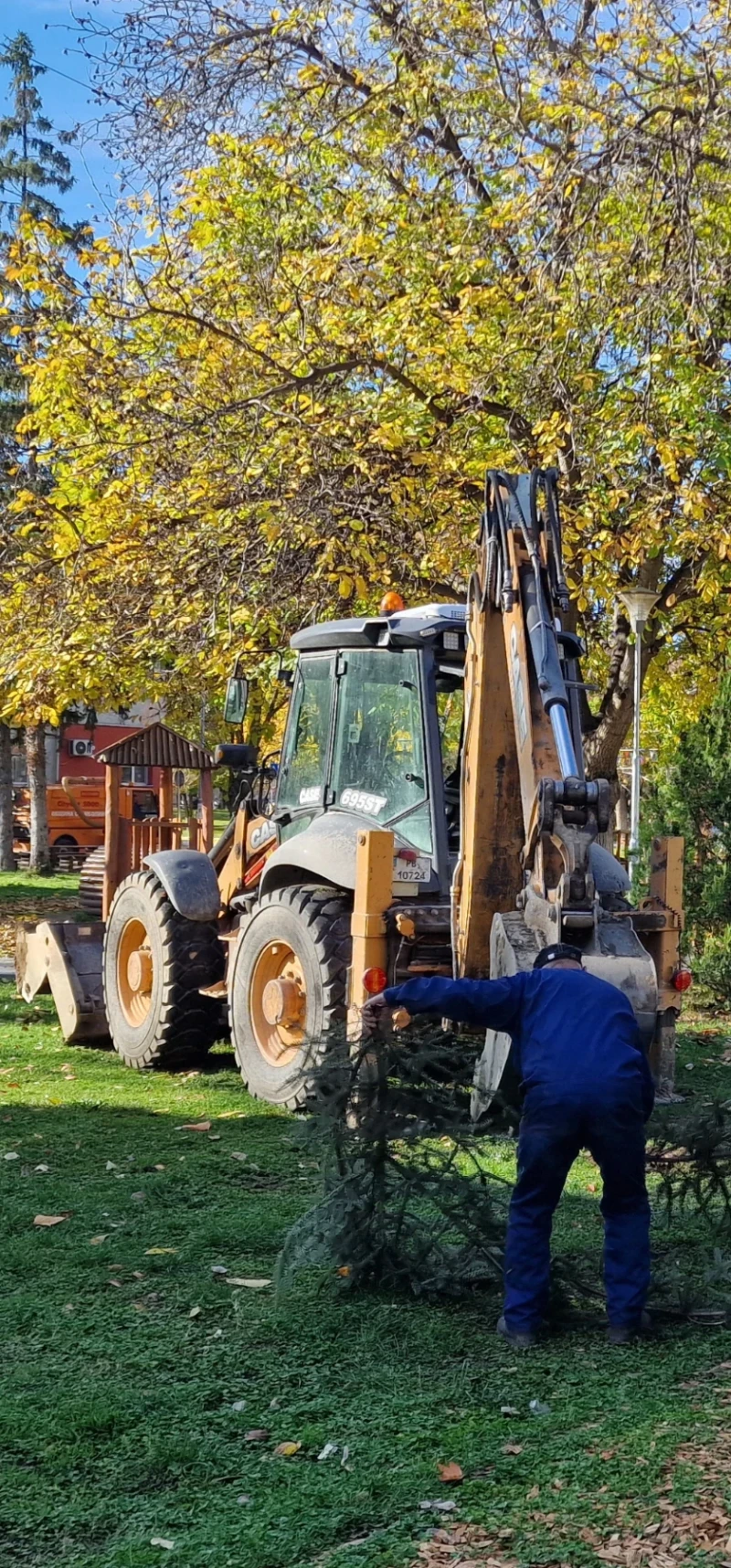 Багер Case 695 ST, снимка 2 - Индустриална техника - 53012921