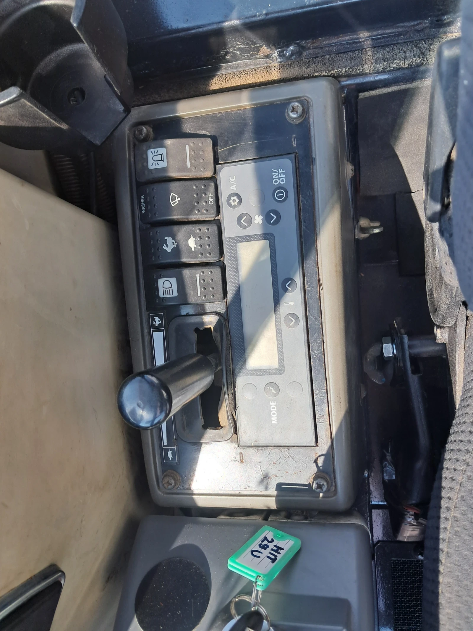 Багер Hitachi ZAXIS 29- U , КЛИМАТИК, снимка 8 - Индустриална техника - 55129681
