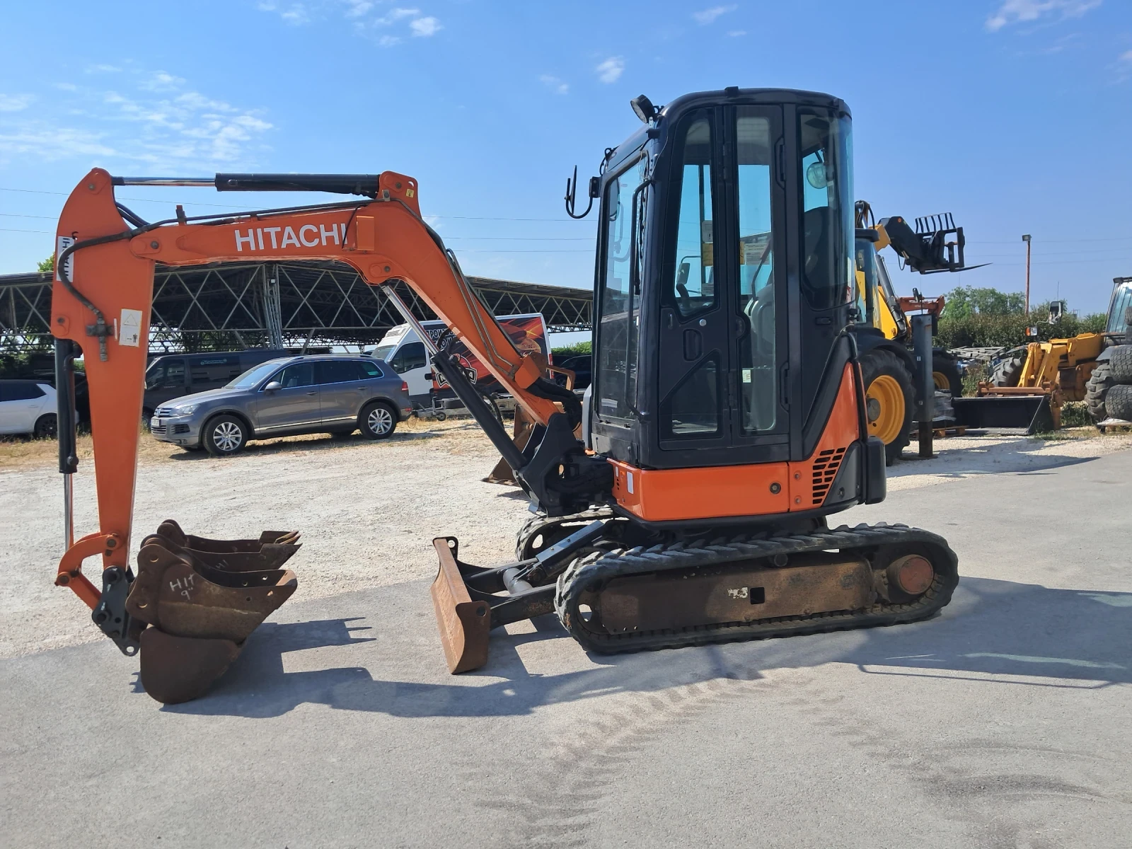 Багер Hitachi ZAXIS 29 U