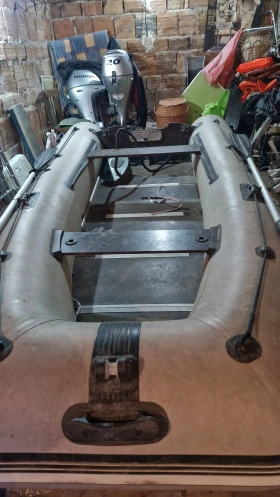 Надуваема лодка Собствено производство Omega