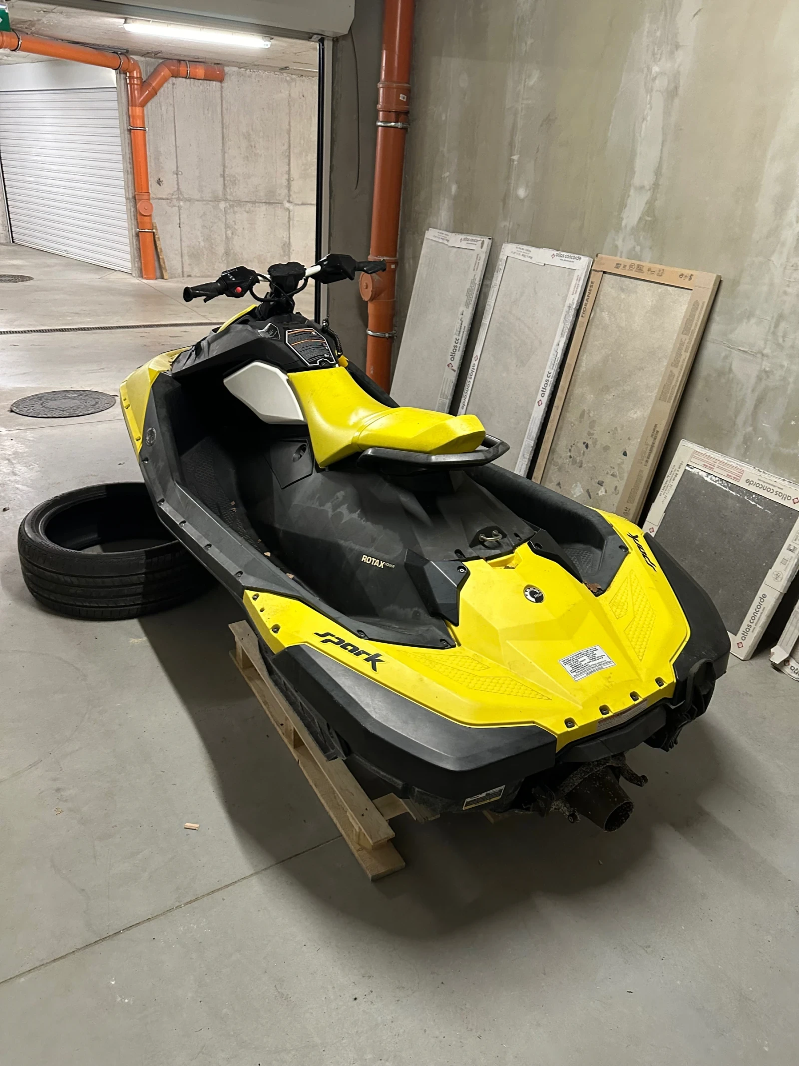 Джет Bombardier Sea Doo Spark Trixx - изображение 3