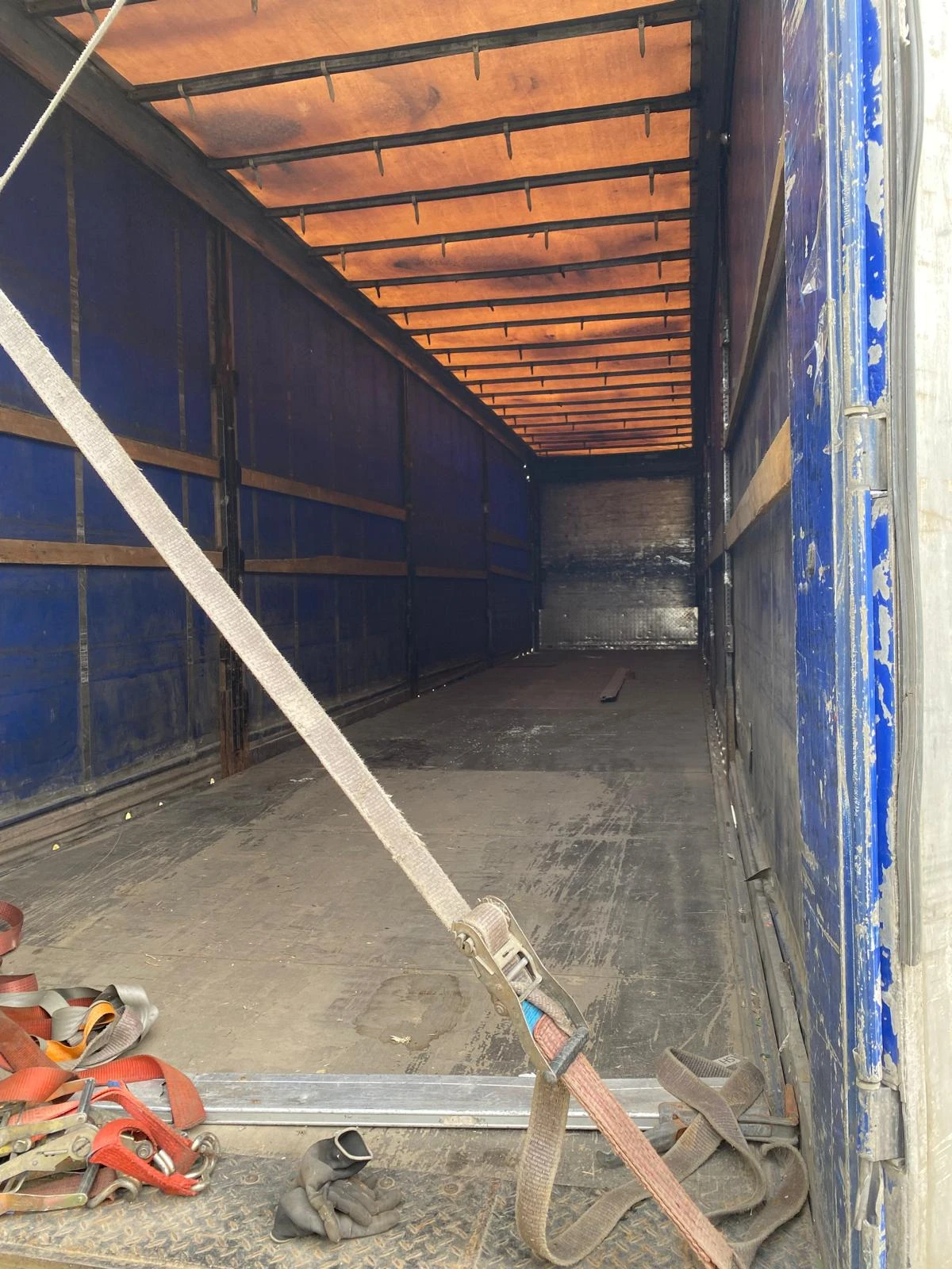 Полуремарке Schwarzmuller, снимка 3 - Ремаркета - 56237788