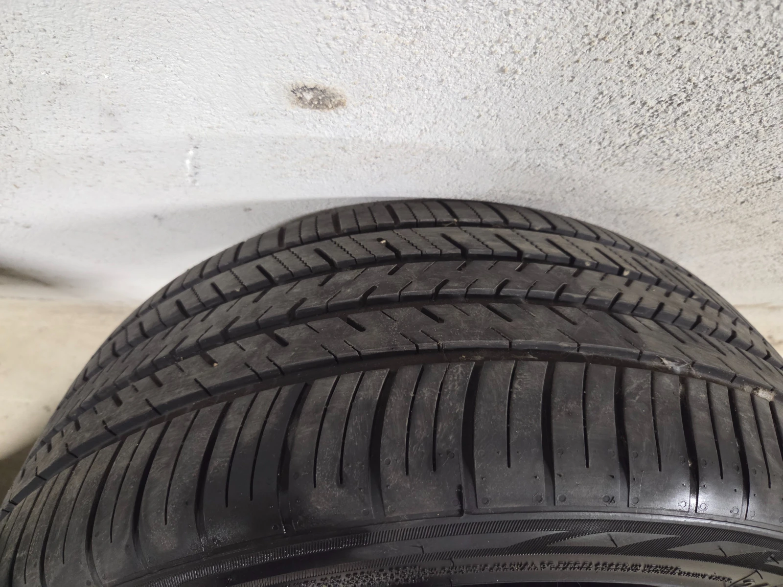 Гуми Летни 245/40R19, снимка 3 - Гуми и джанти - 54403494