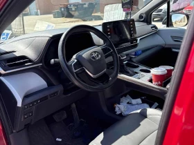 Toyota Sienna * XSE * CARFAX * 7 МЕСТА * KEYLESS * ПАНОРАМА, снимка 5