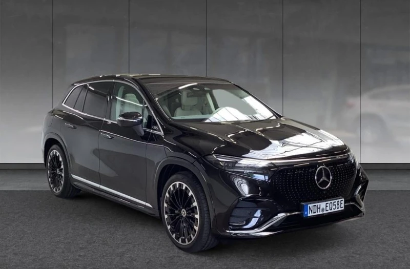 Mercedes-Benz EQS 580 4M SUV AMG HYPERSCREEN, снимка 3 - Автомобили и джипове - 41910844