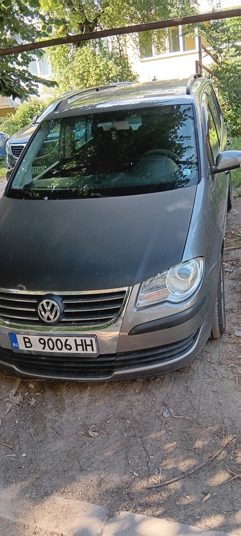 VW Touran, снимка 1 - Автомобили и джипове - 46158992