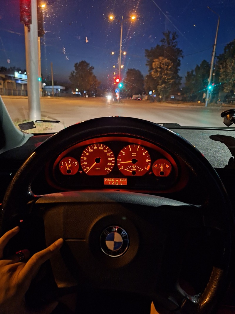 BMW 316, снимка 10 - Автомобили и джипове - 46378316