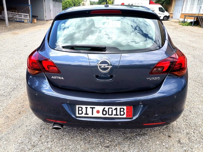 Opel Astra 1.6 TURBO, снимка 6 - Автомобили и джипове - 46654657